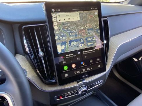 New 2026 Volvo XC60 T8 Plus w/ Protection Package Premier image 22