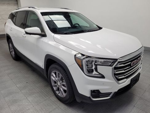 Used 2023 GMC Terrain SLT w/ Tech Package AWD/4WD image 11