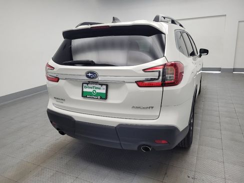 Used 2023 Subaru Ascent Premium image 7