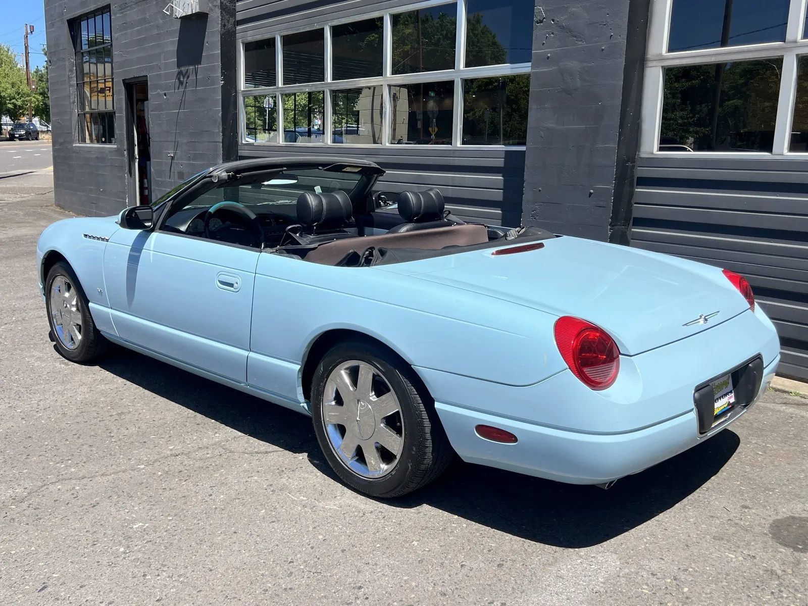 Used 2003 Ford Thunderbird RWD image 7