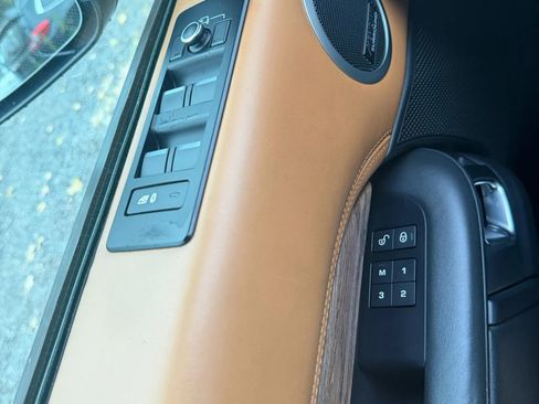 Used 2019 Land Rover Discovery HSE Luxury AWD/4WD image 24