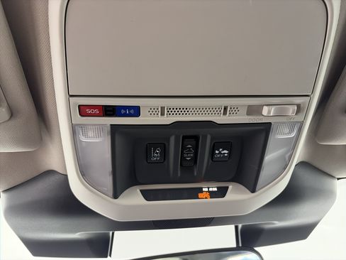 Used 2024 Subaru Forester Premium AWD/4WD image 36
