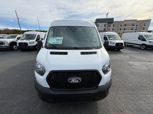 New 2026 Ford Transit 250 148 Medium Roof w/ Load Area Protection Package RWD image 17