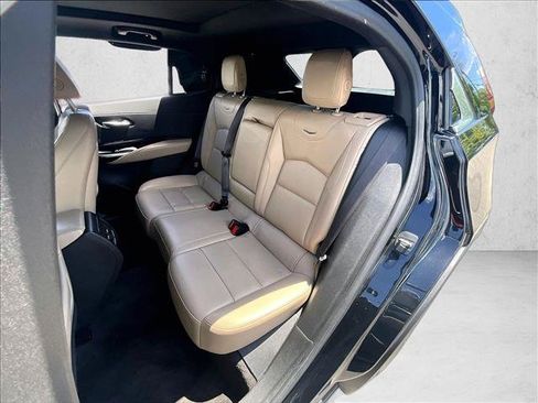 Used 2024 Cadillac XT4 Luxury w/ Cold Weather Package FWD image 27
