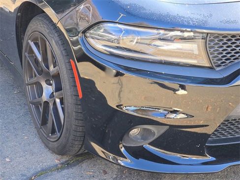 Used 2018 Dodge Charger R/T w/ Plus Group image 4