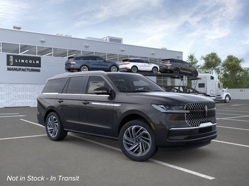 New 2026 Lincoln Navigator Reserve AWD/4WD image 7