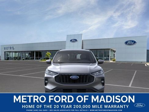 New 2025 Ford Escape SE FWD image 8