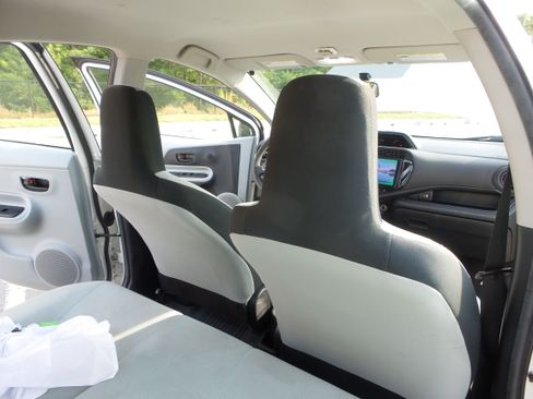 Used 2013 Toyota Prius C One FWD image 24