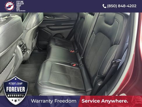 Used 2024 Jeep Grand Cherokee Altitude AWD/4WD image 27