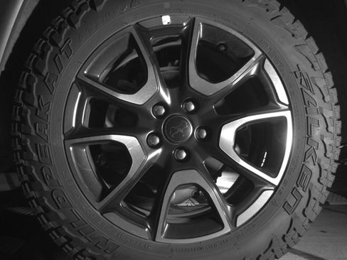 Used 2025 Jeep Compass Trailhawk AWD/4WD image 16