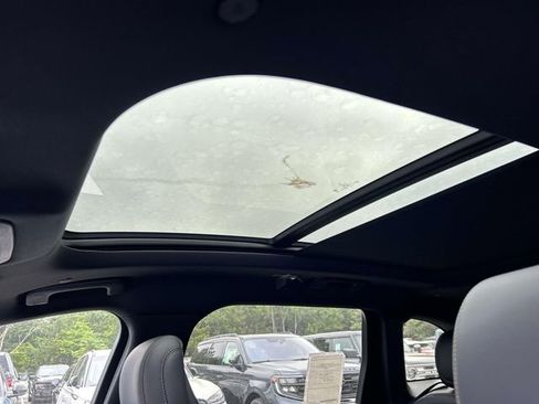 New 2025 Lincoln Nautilus Premier w/ Equipment Group 102A image 22