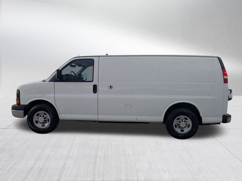 Used 2014 Chevrolet Express 2500 w/ Cold Climate Package image 4
