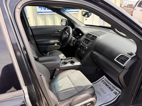 Used 2017 Ford Explorer 4WD Police Interceptor image 17