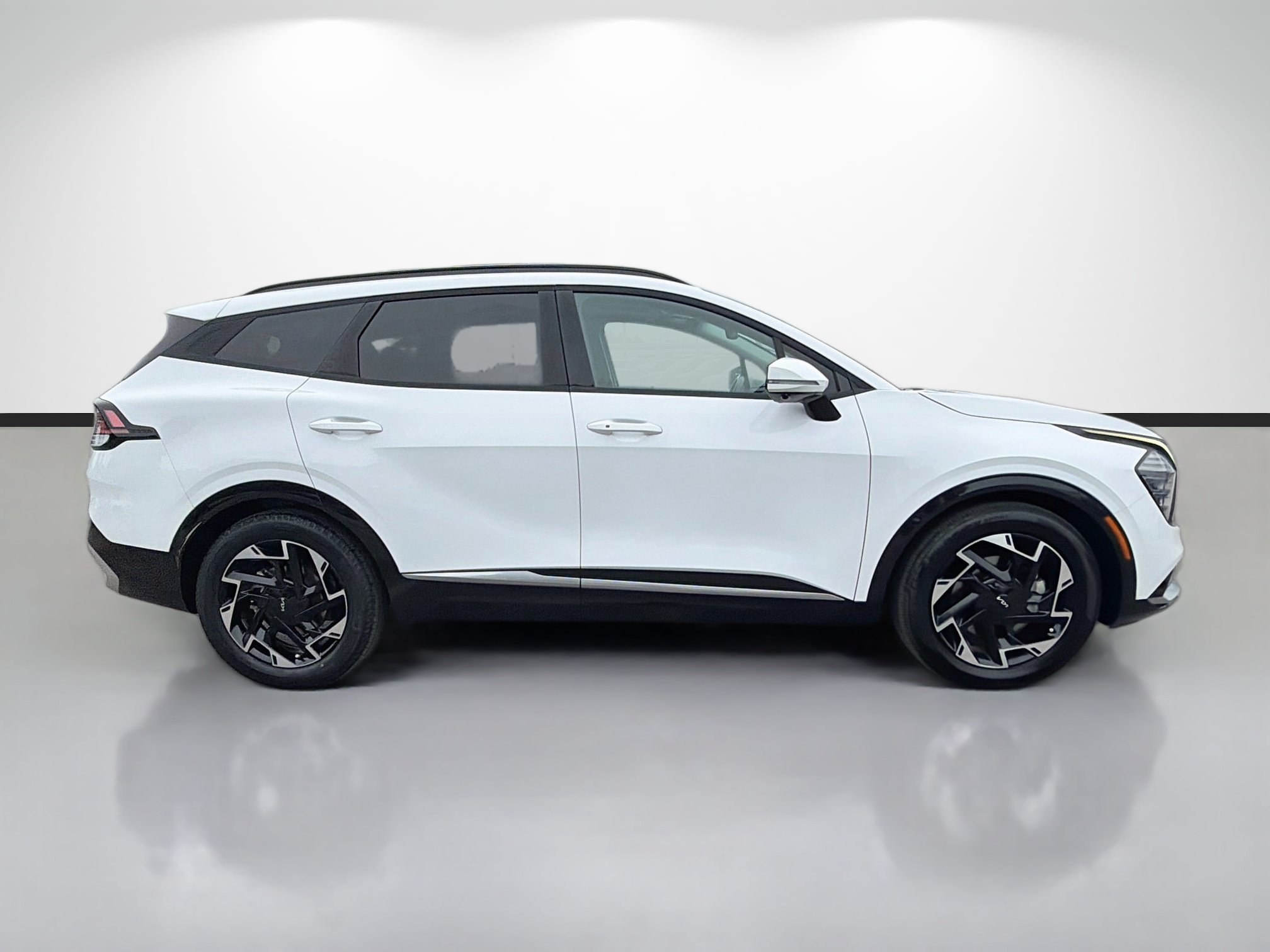 Used 2023 Kia Sportage SX FWD image 2