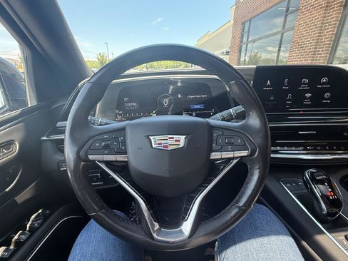 Used 2021 Cadillac Escalade ESV Sport w/ Driver Assist Tech Package AWD/4WD image 11