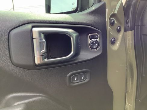 New 2025 Jeep Wrangler Willys image 10