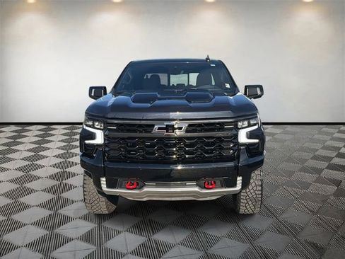 Used 2024 Chevrolet Silverado 1500 ZR2 w/ Technology Package image 2
