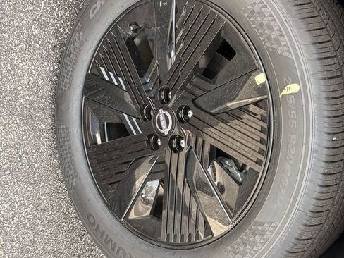 New 2026 Nissan Murano SV AWD/4WD image 12