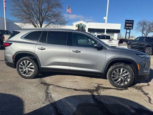 New 2026 Buick Enclave Preferred w/ Power Package image 9