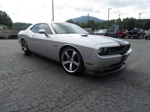 Used 2012 Dodge Challenger SRT8 w/ Premium Sound Group RWD image 6