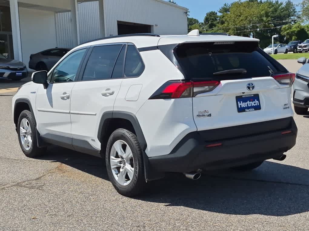 Used 2021 Toyota RAV4 XLE w/ Convenience Package AWD/4WD image 5