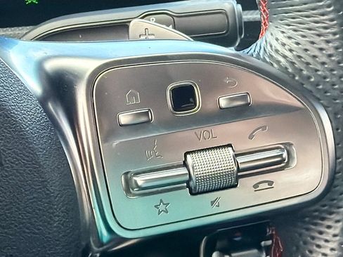 Used 2023 Mercedes-Benz CLA 250 CLA 250 image 33