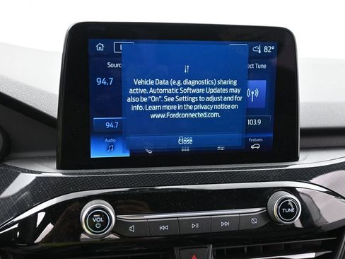 Certified 2025 Ford Escape ST-Line FWD image 12