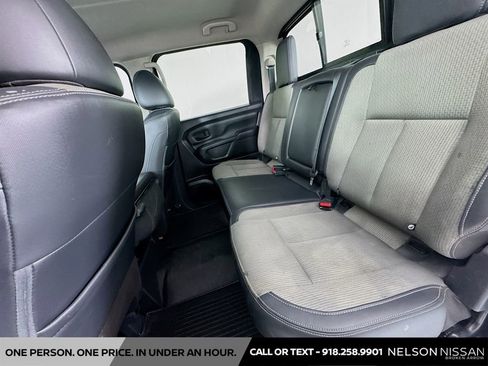Used 2021 Nissan Titan S AWD/4WD image 22