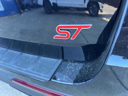 New 2026 Ford Explorer ST w/ Sun And Sound Package image 8