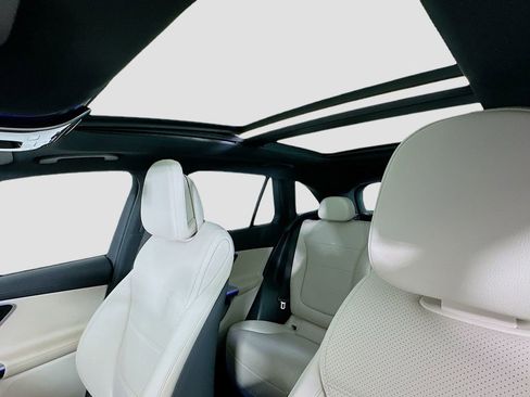 Used 2023 Mercedes-Benz GLC 300 4MATIC image 14