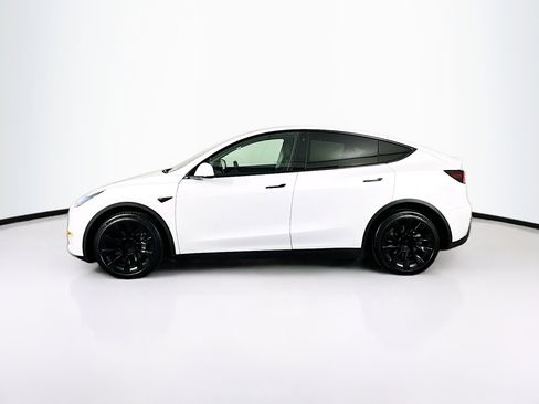 Used 2021 Tesla Model Y Long Range AWD/4WD image 4