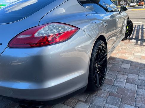 Used 2012 Porsche Panamera S image 33