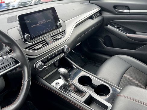 Certified 2024 Nissan Altima 2.5 SR image 21