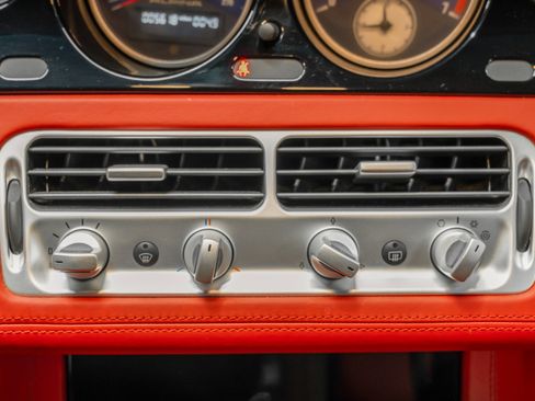 Used 2003 BMW Z8 image 27