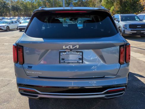 Certified 2023 Kia Sorento S w/ Panoramic Sunroof Package image 6
