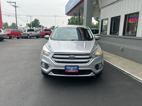 Used 2017 Ford Escape SE AWD/4WD image 25
