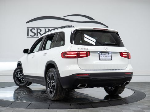 New 2026 Mercedes-Benz GLB 250 4MATIC image 28