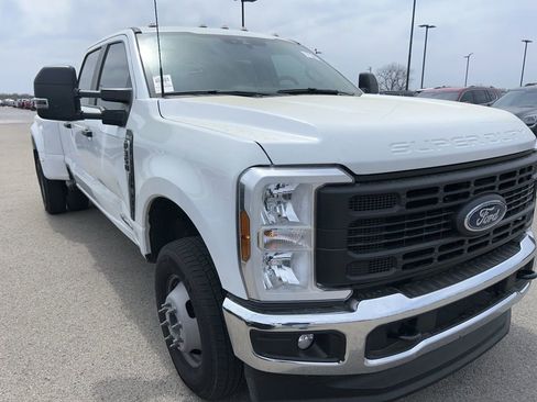 Used 2024 Ford F350 XL image 3