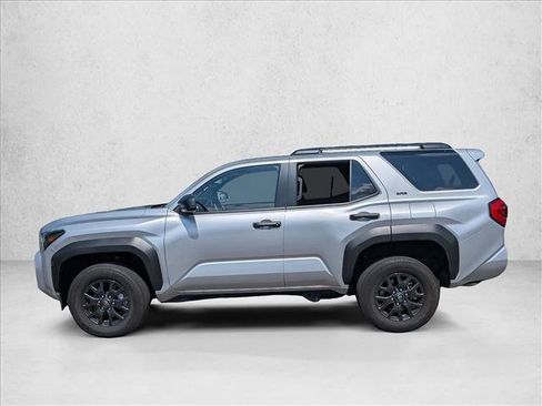 Used 2026 Toyota 4Runner SR5 AWD/4WD image 8
