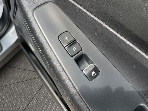 Used 2019 Hyundai Santa Fe SE AWD/4WD image 23