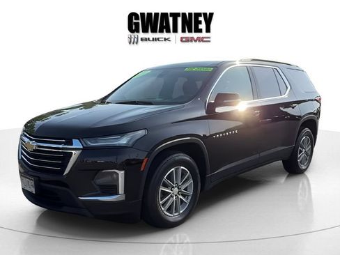 Used 2023 Chevrolet Traverse LT w/ Rear Camera Mirror Package AWD/4WD image 1