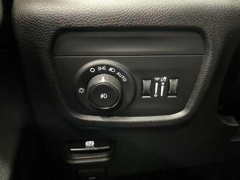 New 2025 Jeep Grand Cherokee L Limited image 24