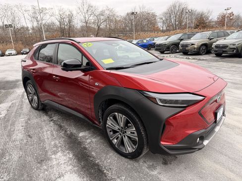 Used 2025 Subaru Solterra Limited image 7