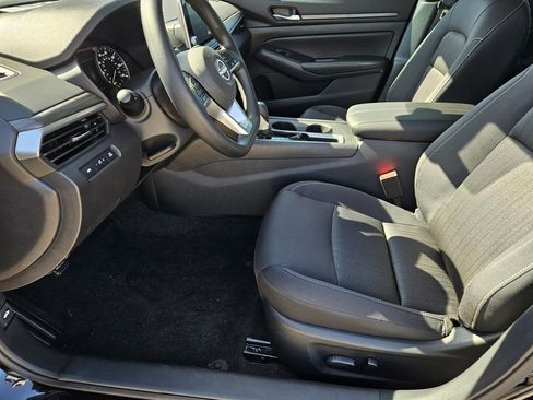New 2025 Nissan Altima 2.5 SV image 12
