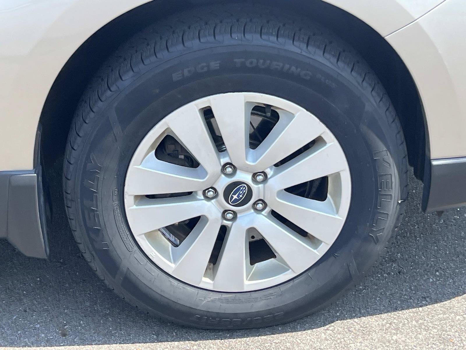 Used 2018 Subaru Outback 2.5i Premium AWD/4WD image 9