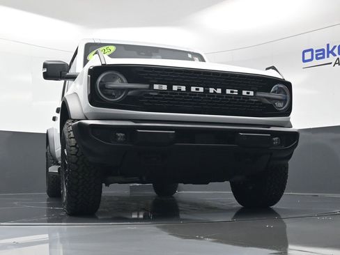 Used 2025 Ford Bronco Outer Banks image 39