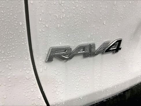 Used 2025 Toyota RAV4 XLE image 26