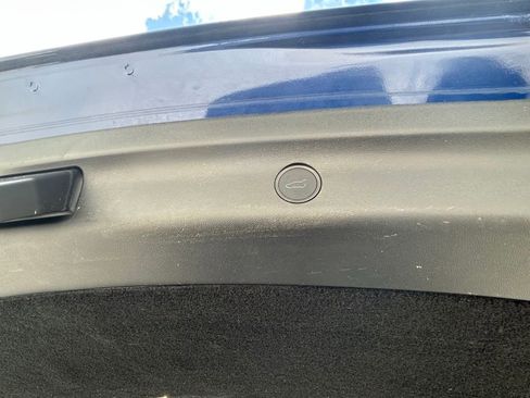 Used 2023 Tesla Model Y Performance image 35