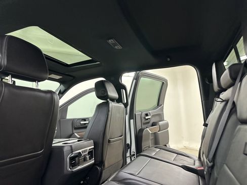 Used 2019 Chevrolet Silverado 1500 High Country w/ Trailer Camera Package image 29