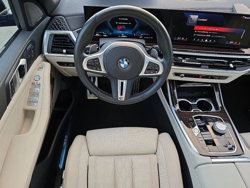 Used 2024 BMW X7 M60i w/ Executive Package image 12